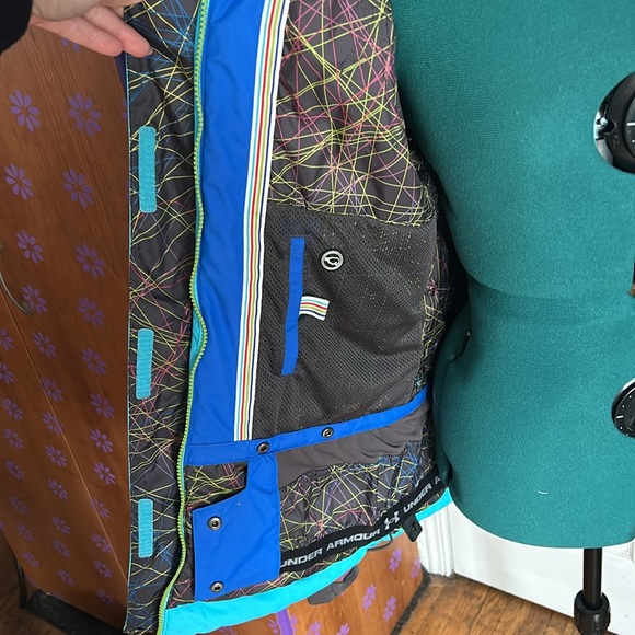 Under Armour Ski jacket - Picture 4 of 6